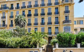 Superb flat with sea view in the former Hyères Grand Hotel - Welkeys